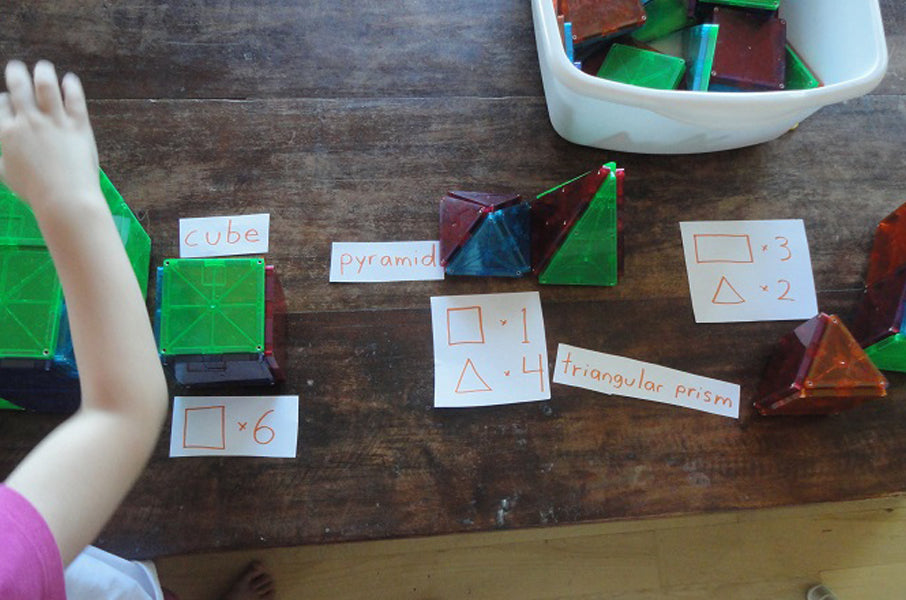 Magna-Tiles og matematik for begyndere